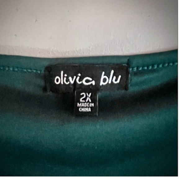 🔥3 for $23🔥 Green Layered Lace Blouse With Pearl Accent - Picture 4 of 8